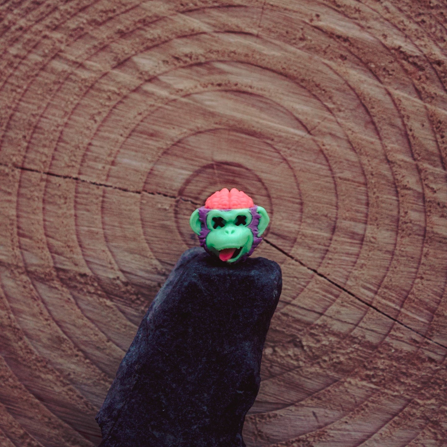 Mad Monkey Head - Pixel Primate Valve Cap