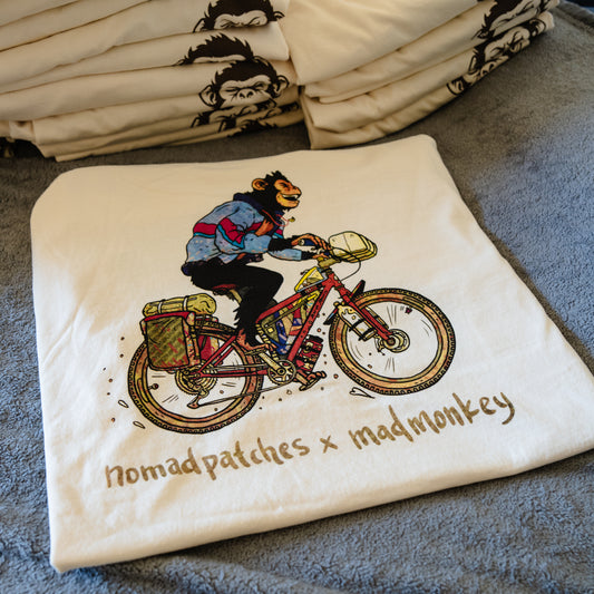A Monkey On Tour - Tee